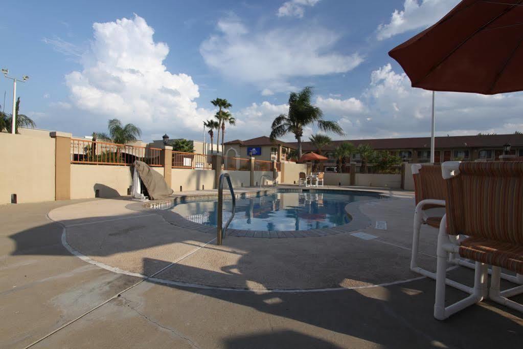 Texas Inn & Suites Pharr/San Juan Екстериор снимка