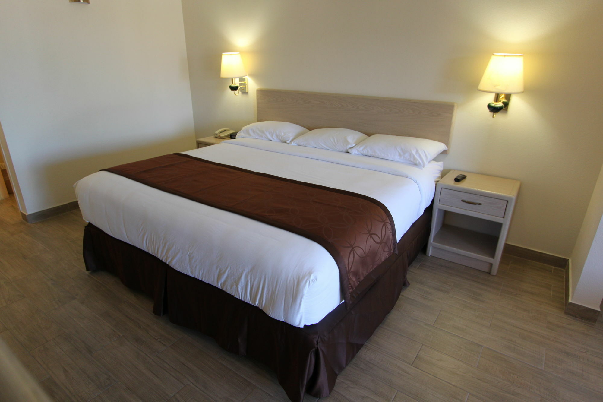 Texas Inn & Suites Pharr/San Juan Екстериор снимка